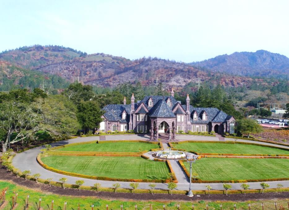 Visit-Sonoma-Valley-wine-tastingrooms (1).jpg